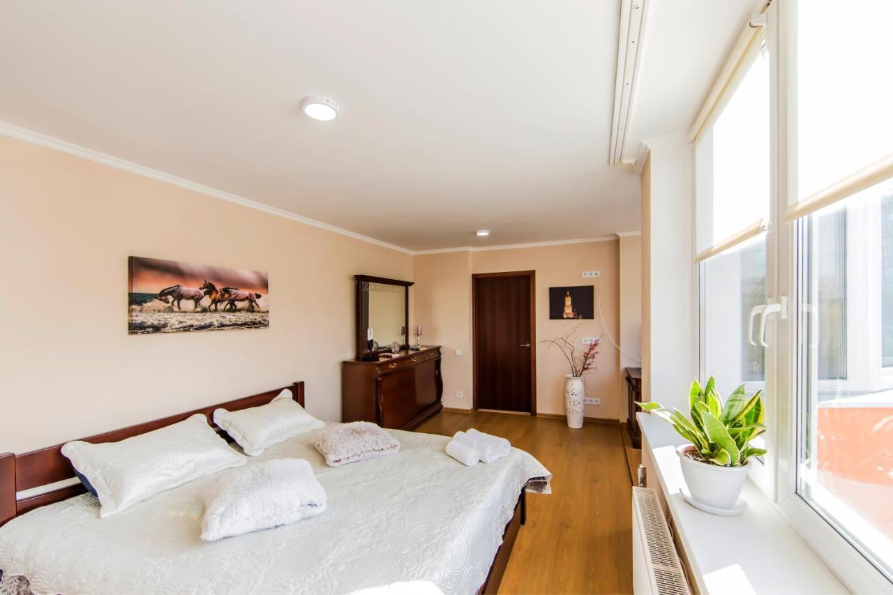 Super Comfort Flat For You Near The Metro. Kiev Buitenkant foto
