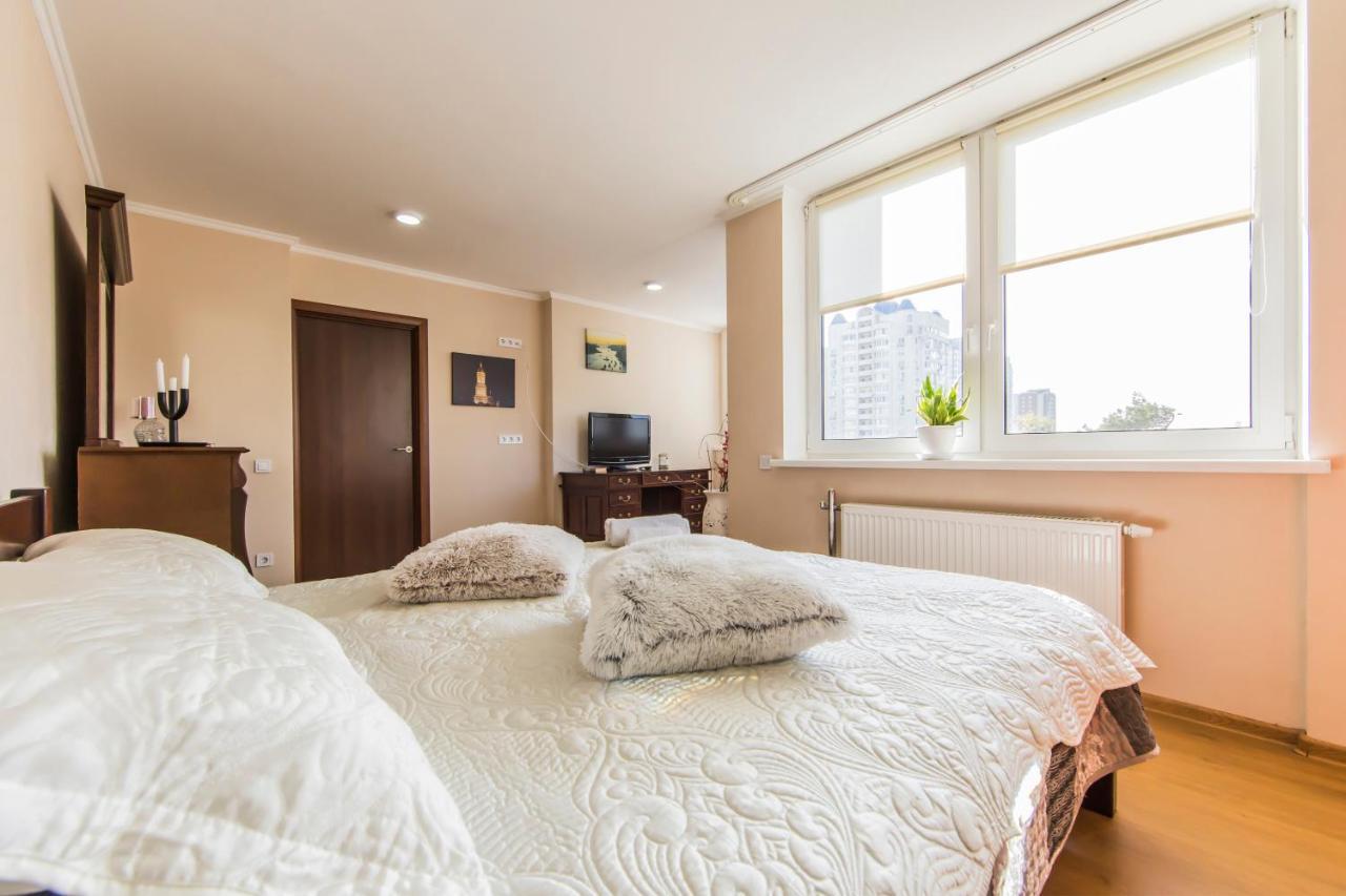 Super Comfort Flat For You Near The Metro. Kiev Buitenkant foto