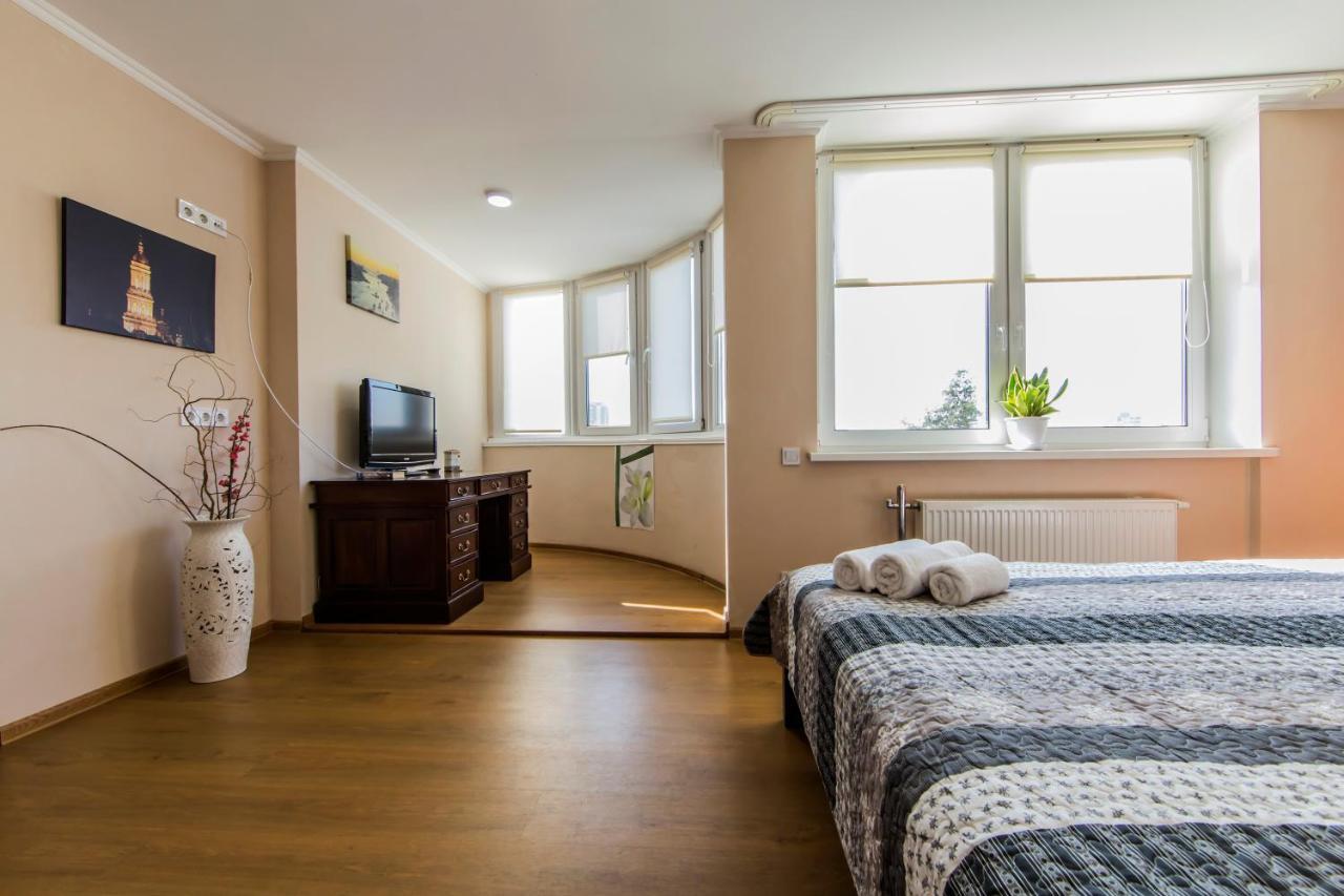 Super Comfort Flat For You Near The Metro. Kiev Buitenkant foto