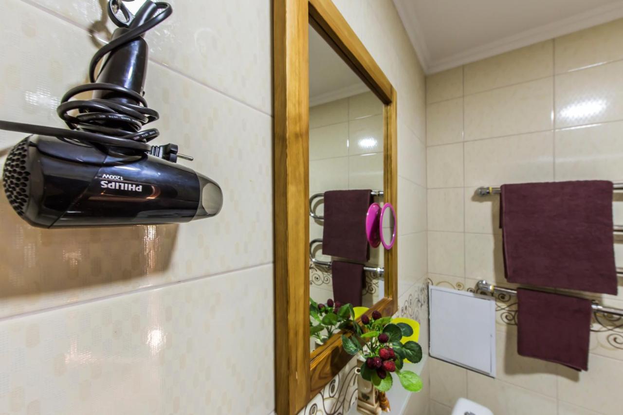 Super Comfort Flat For You Near The Metro. Kiev Buitenkant foto